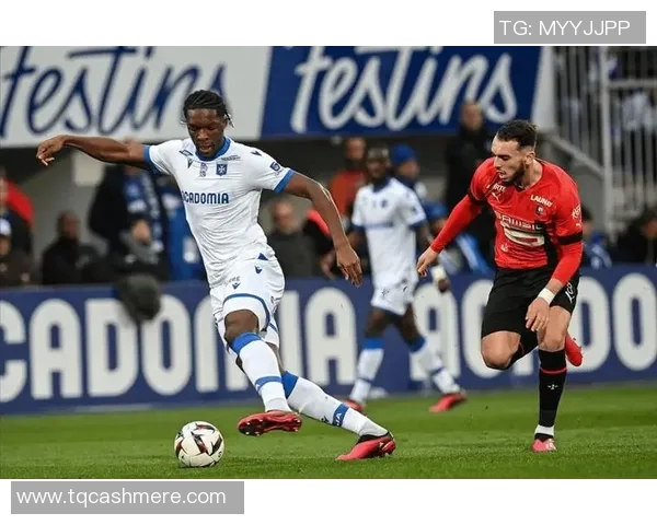 2020年精彩对决比利亚与埃尔切的巅峰之战回顾与分析