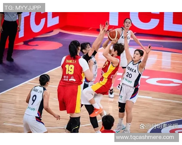 中国女篮与韩朝女篮激战正酣争夺亚洲篮球赛冠军荣耀