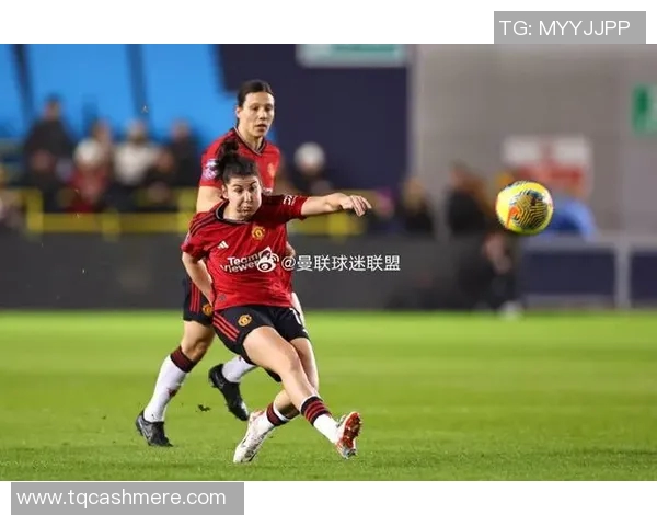 曼联女足与曼城女足激战正酣谁能在德比战中笑到最后