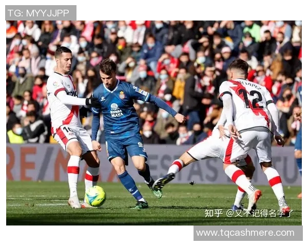 比利亚雷亚尔与西班牙精彩对决直播全程回顾与分析