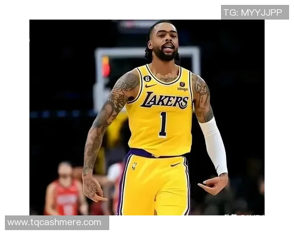 拉塞尔威斯布鲁克的篮球传奇之路与职业生涯的辉煌成就探讨