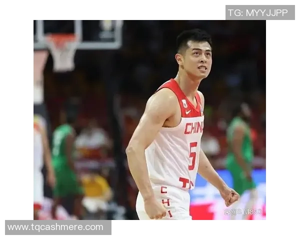 方硕：从篮球新星到职业生涯的蜕变与成长之路