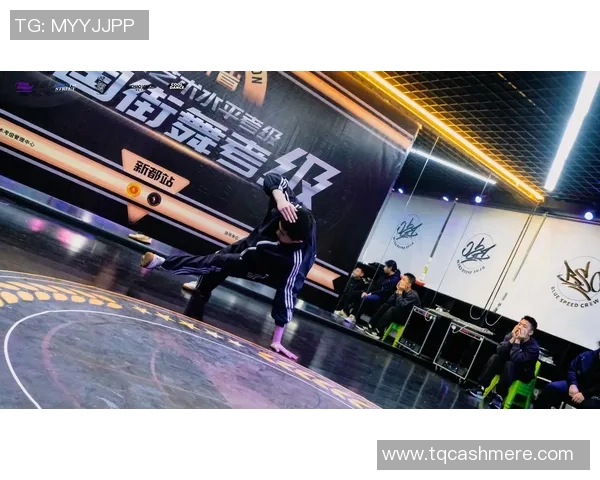 刘丽独家分享街舞心得与技巧探索助你成为舞台之星