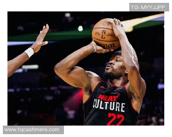 吉米巴特勒带领球队奋勇争先展现领袖风范与不屈精神 吉米巴特勒带领球队奋勇争先展现领袖风范与不屈精神