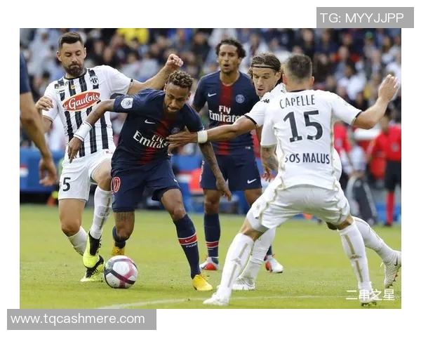 法国杯精彩对决巴黎圣日耳曼迎战亚眠队全力争胜